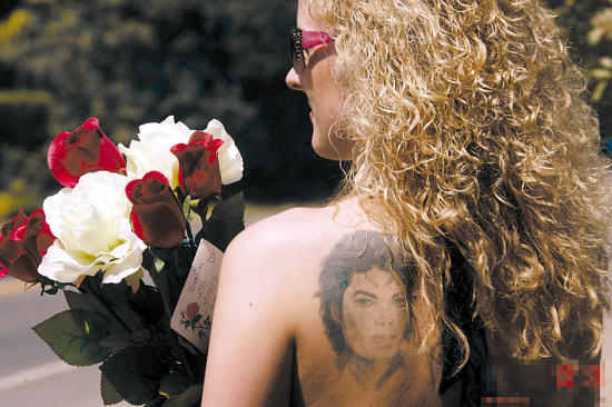  MJ 为自己的 葬礼 埋单_羊城晚报数字报刊_影音