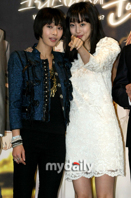 韩艺瑟等出席《圣诞节会下雪吗?》媒体见面会