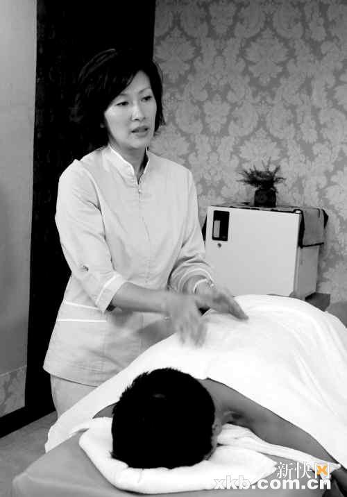 《搜下留情》陈慧珊复出变身按摩女