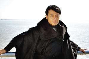 孙海英甜蜜抢镜吴镇宇大赞“子弹”