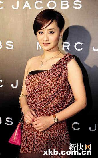 陈德容蜜月度完还没领证