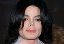 迈克尔-杰克逊和自己的三个孩子一起过50岁生日