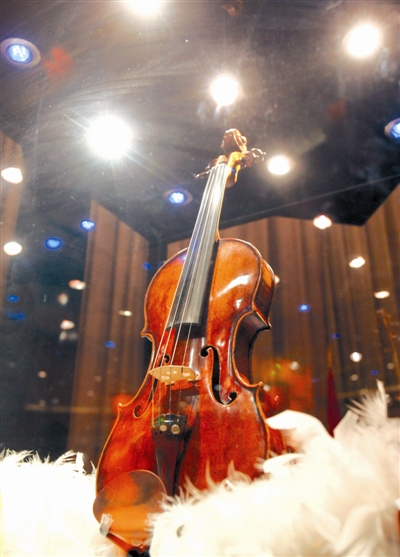 世界上最昂贵的意大利古董小提琴首次在京亮相