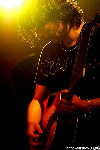 马条巡演成都站 说四川话请歌迷喝酒(图)