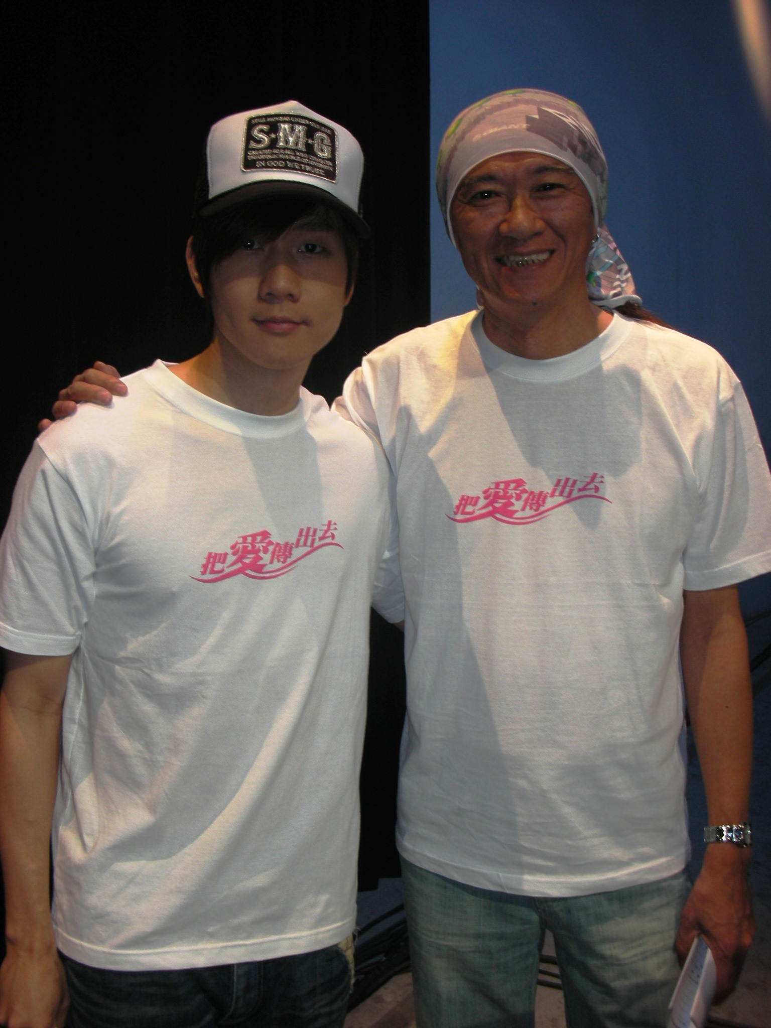 林俊杰与林秋离现身台湾