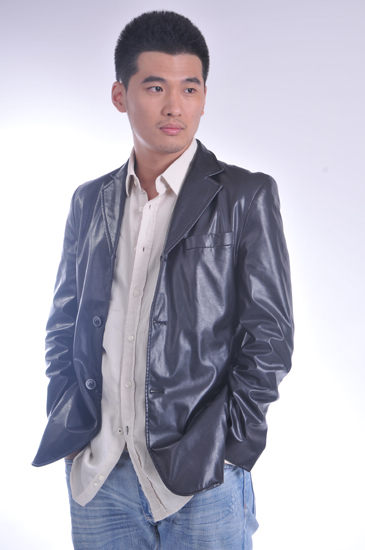 资料:《向左爱向右爱》--常亮(剧中饰演猴子)