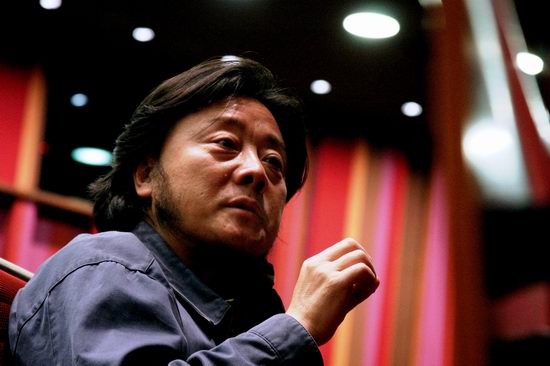 柳岩发片化身孙尚香 袁惟仁助阵赵薇李宇春力