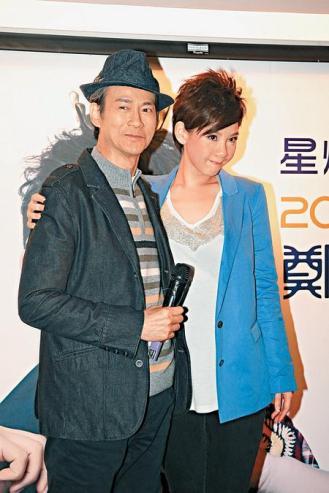 郑欣宜出专辑泪流满面郑少秋赞女儿10岁飚高音
