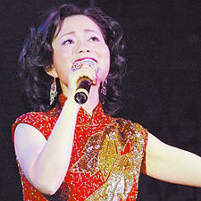 陈雅娟上海献唱日本称其为邓丽君再生(图)