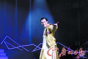 萧敬腾广州演唱会进入倒计时 订做全新蛋糕塔