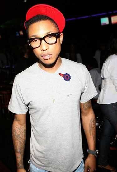 美国知名音乐人Pharrell开通新浪微博