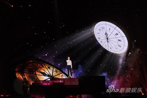 张瑶录制央视音乐节目 独特声线翻唱经典|张瑶