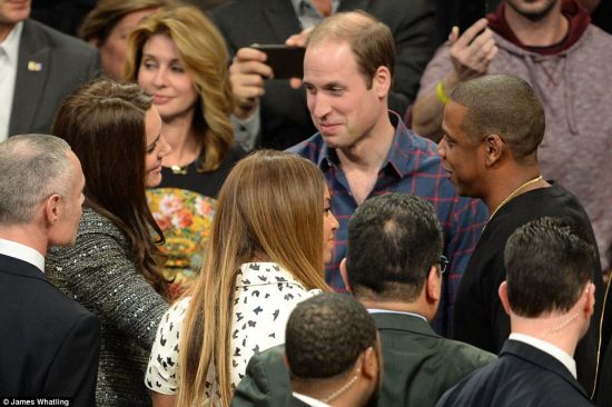凯特王妃纽约看NBA 碧昂斯夫妻现场坐陪