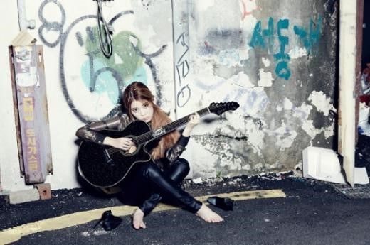 韩女歌手IU将在首尔和釜山举办个人演唱会