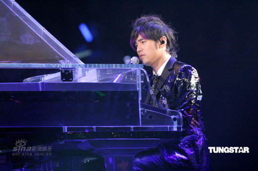 周杰伦最后一场演唱会 与舞王重现经典【图】