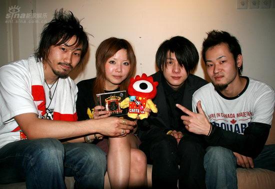 ͼ�ģ�������������ҡ��Ƶ��--�������ֶ�