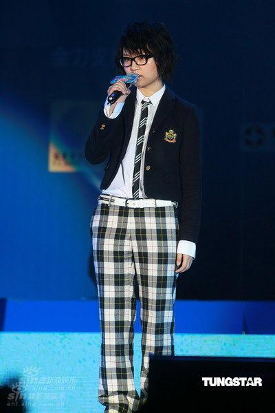 9+2音乐榜新人联欢 twins获奖阿娇缺席【图】