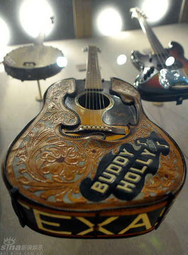 图文：格莱美博物馆--巴迪-霍利的吉他