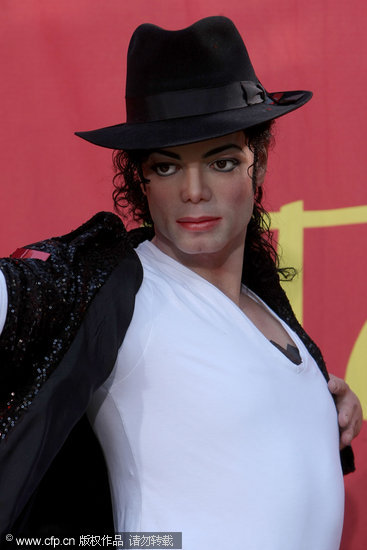 杰克逊新蜡像面世 MJ逝世两个月音容犹在(组图