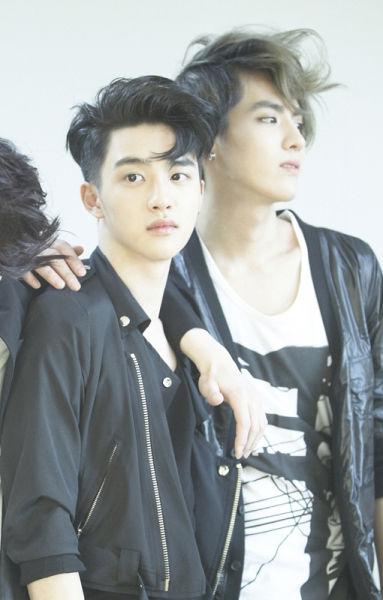 D.O.&KRIS