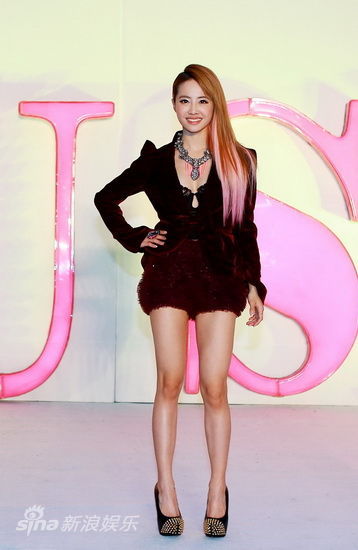 图文：蔡依林发新专辑-蔡依林长发妩媚_影音娱乐_新浪网