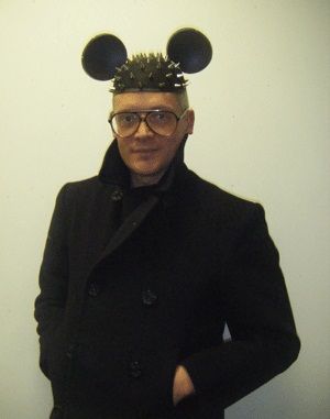 Giles Deacon 