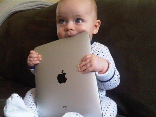 专家表示2岁以下的宝宝不宜接触iPad_产业服