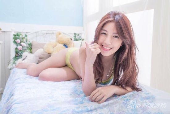 台湾尖叫妹辜莞允个人写真