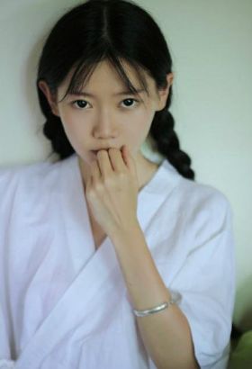 中国最<em>美女</em>汉子COS春丽走红 <em>承认</em>曾丰胸_电