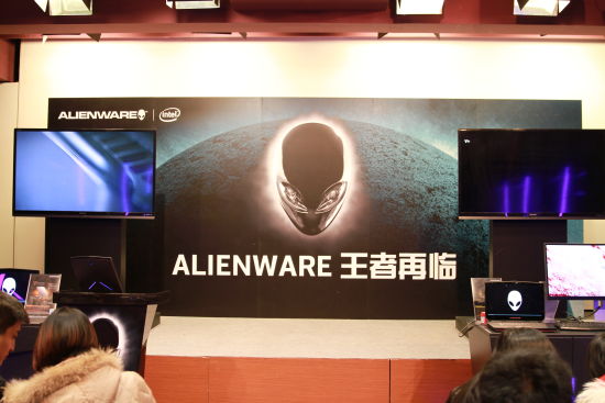  Alienware 1517Ϸ