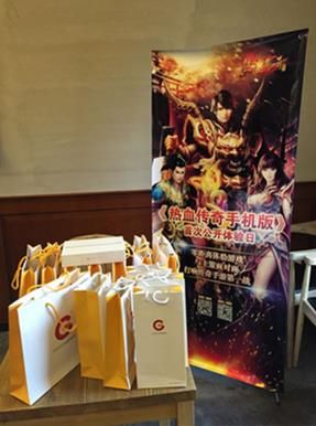 360传奇玩家见面会 798艺术区美女云集