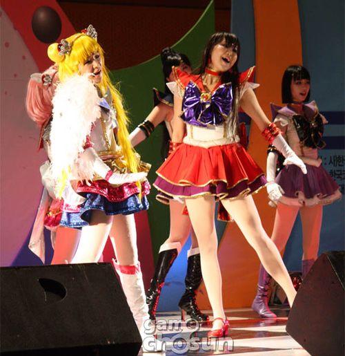 ���۸� ��������ϷCOSplay�ڶ�ͼ��