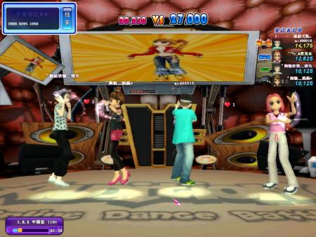 《劲舞团》浪漫情人节甜蜜搭配情侣装