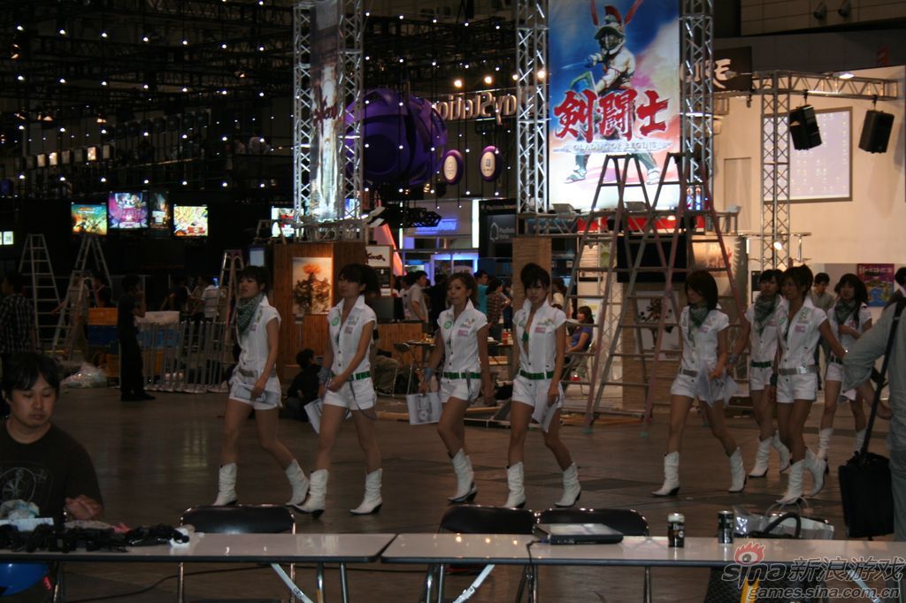 TGS09΢չ̨showgirl