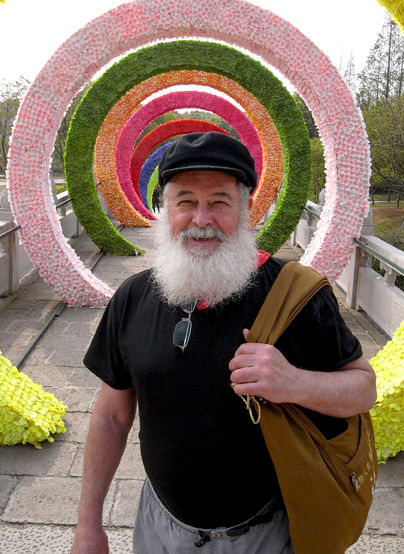 比尔·波特:儒释道是通往和谐、安宁、幸福的