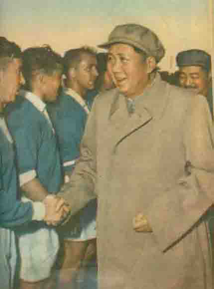 开国元勋中的足球迷:毛泽东曾当守门员