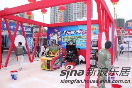 2010襄樊秋季双放心房展会现场花絮(2)