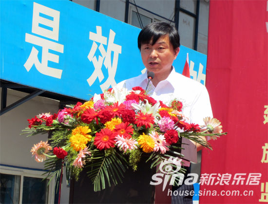 石家庄苏宁电器广场裙楼盛大封顶(组图)_石家