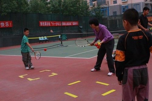 香邑溪谷贺六一少年儿童网球公益日圆满举办_
