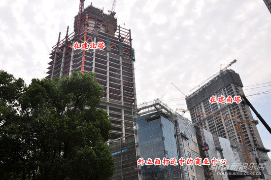 苏宁广场:商业封顶 南北双塔建至20层左右