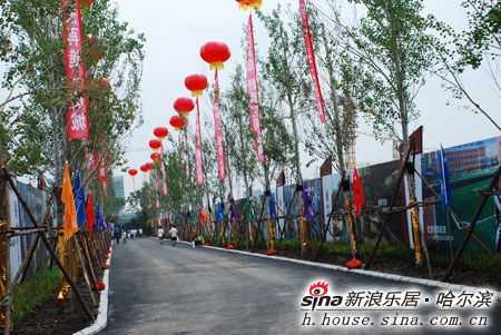 ͼΪ�����������С��ǰ��³��԰�־���ʾ����Ʒ��