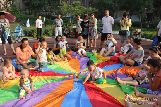 马德里皇家花园3期金宝贝早教亲子户外课堂欢