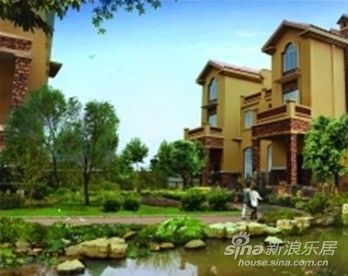 金色威尼斯占地面积达18万平方米,大型社区所呈现的别墅,小高层,多层