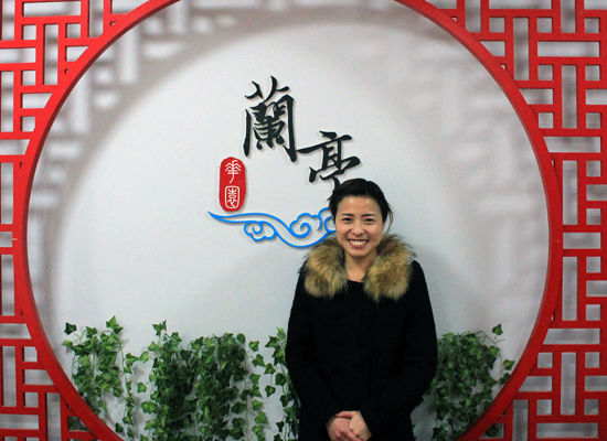 专访兰亭花园销冠王芊芊 专访兰亭花园销冠王芊芊