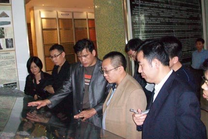 陶业主流媒体采访团系列活动之走进白兔陶瓷