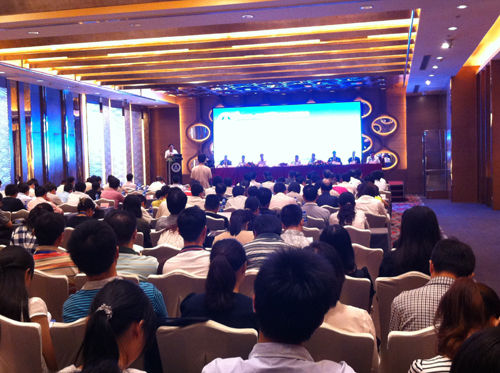 2012中国武汉评估咨询服务业国际论坛在汉隆