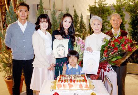 仲间由纪惠耍渡部笃郎-拍摄现场HIGH翻天(图)