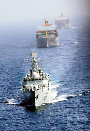资料图：中国海军护航编队护航场景