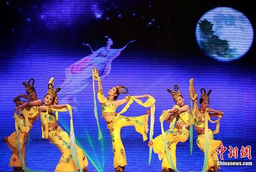 12����Ѯ�������������̡������ԡ��϶��¡�Ϊ��̨�����ġ��³ǡ��¹����赸��Ŀ����������� ���Է� ��