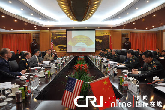 中央军委委员、总参谋长陈炳德与美军参联会主席马伦举行会谈。肖中仁摄